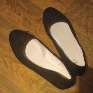 H&M Black Minimalist Flats